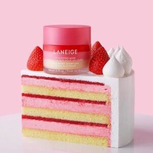 🍰💕LANEIGE Limited Edition Strawberry Shortcake Lip Sleeping Mask Brand New🍰💕